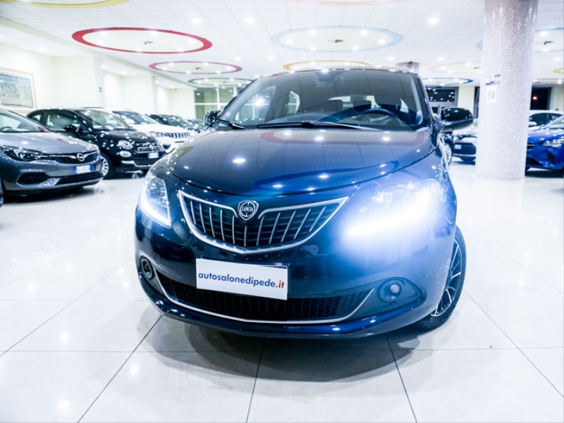 LANCIA YPSILON 1.0i Hybrid Ecochic Gold