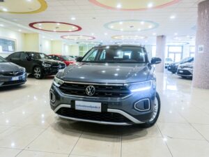 VOLKSWAGEN T-ROC 1.5i Life DSG Automatica