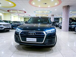 AUDI Q5 2.0 TDI MEHV HYBRID Quattro S-Tronic Business